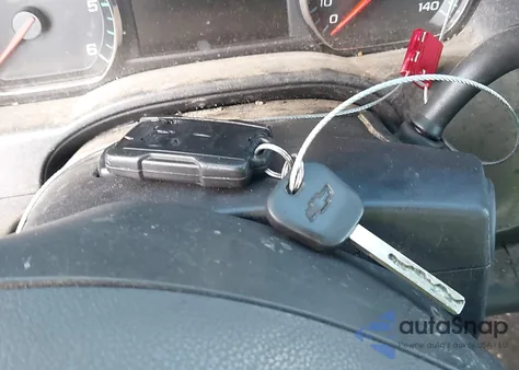 2017 Chevrolet Silverado 1500 1Lt z USA, uszkodzony, nr VIN 1GCRCREC1HZ193515